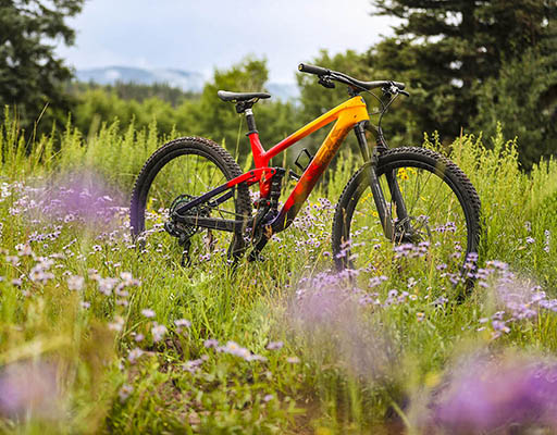 Full suspension kalnu velosipēds Trek Top Fuel